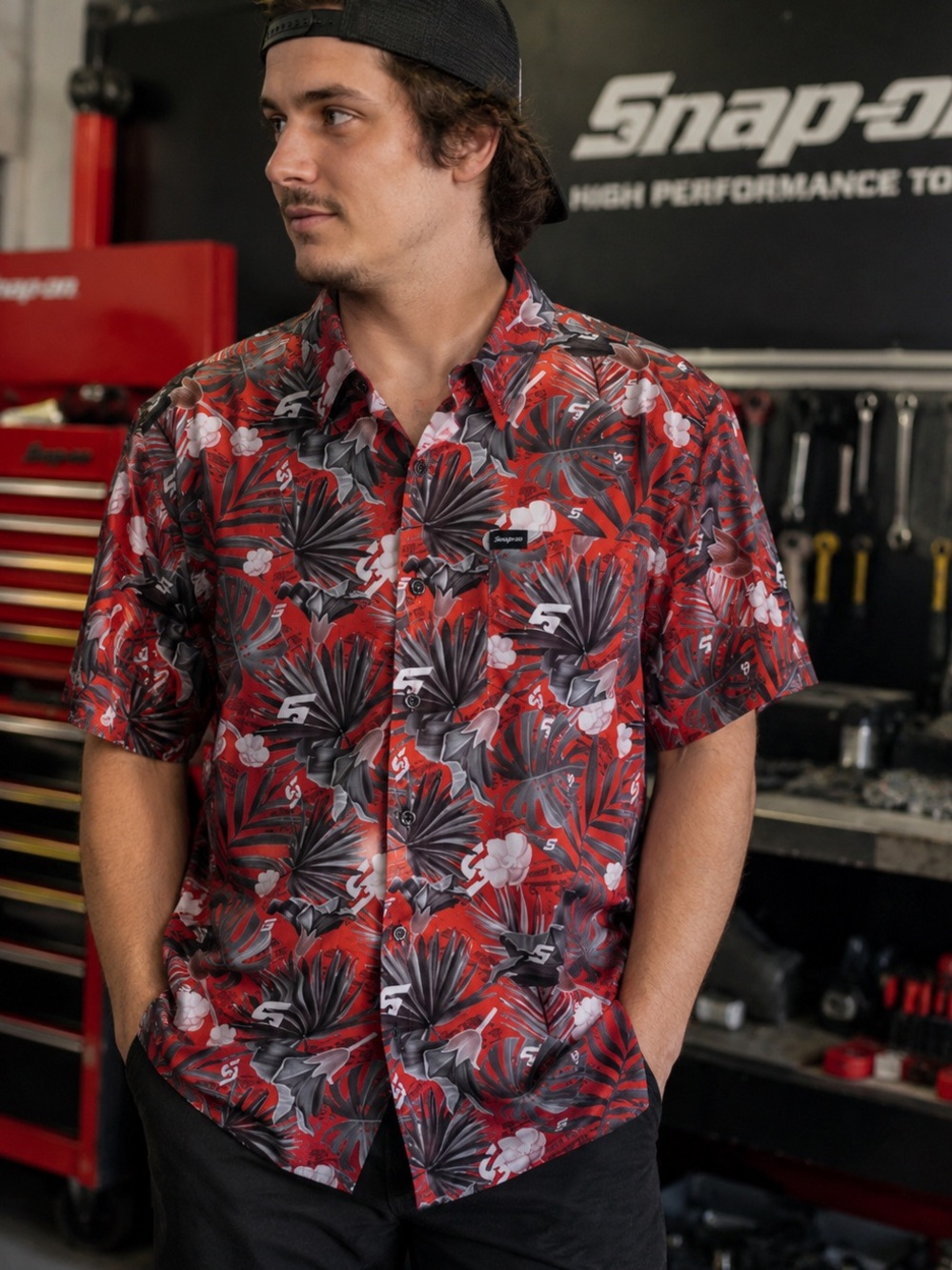 NWOT - Rare Limited Release SNAP-ON DIXXON Red and Black Button-Down Shirt